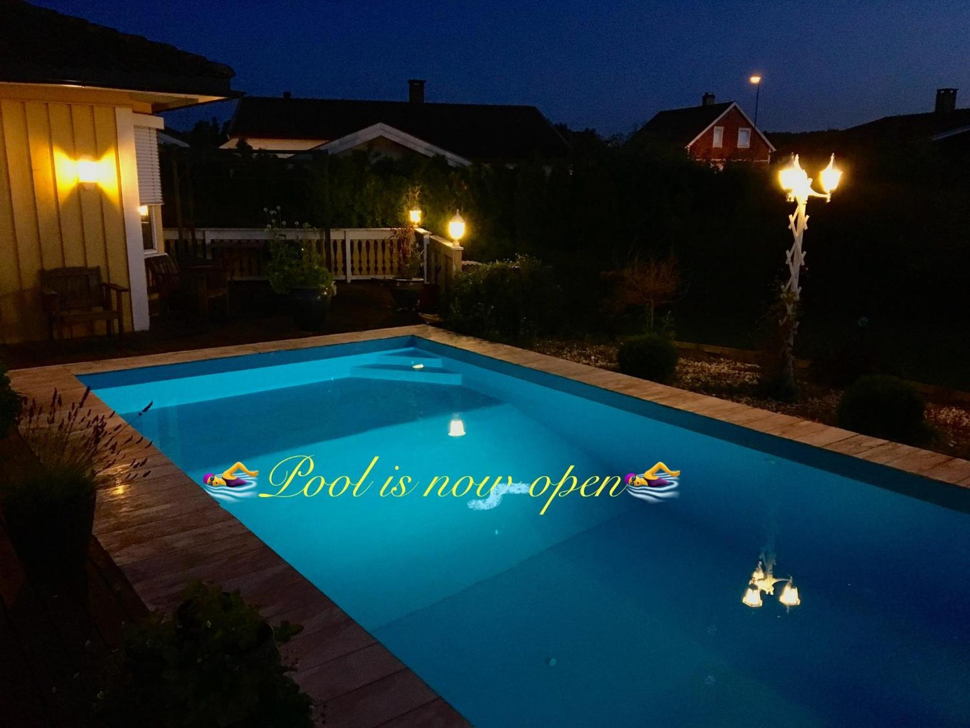 Modern Apartment With Pool & Sauna พอร์ชกรุนน์ ภายนอก รูปภาพ